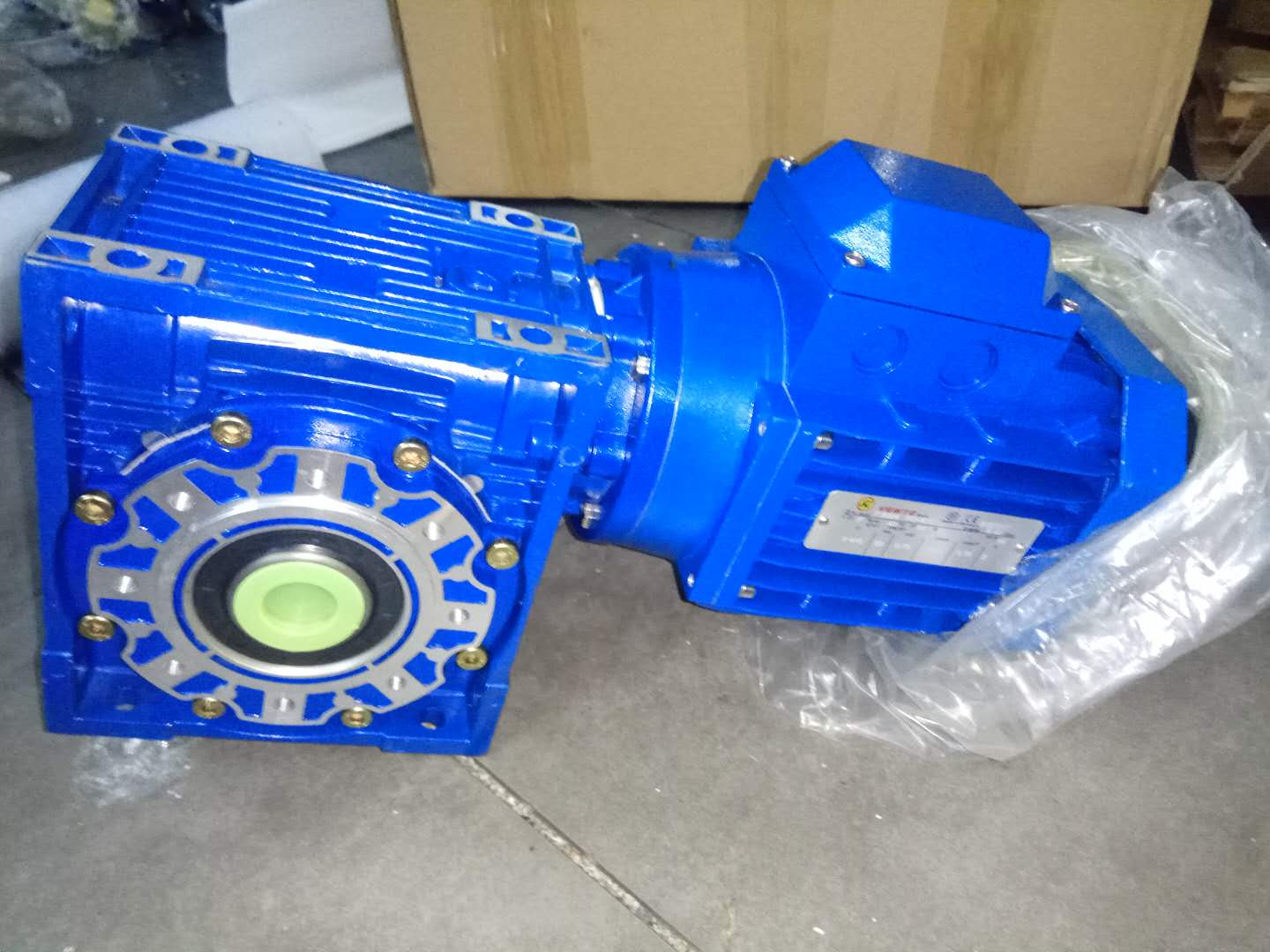渦輪減速機，減速機RV25,NMRV025減速機,減速器